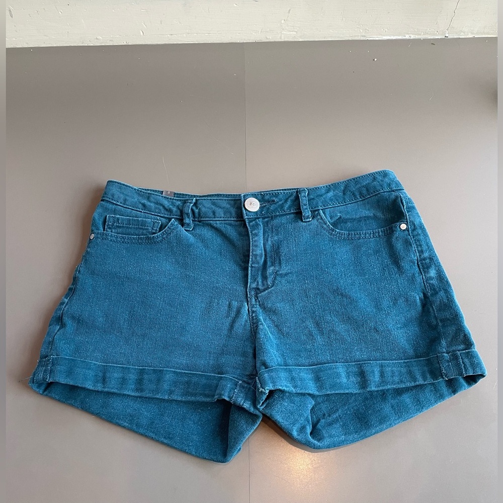 LAST CALL!! LC Lauren Conrad Jean Shorts